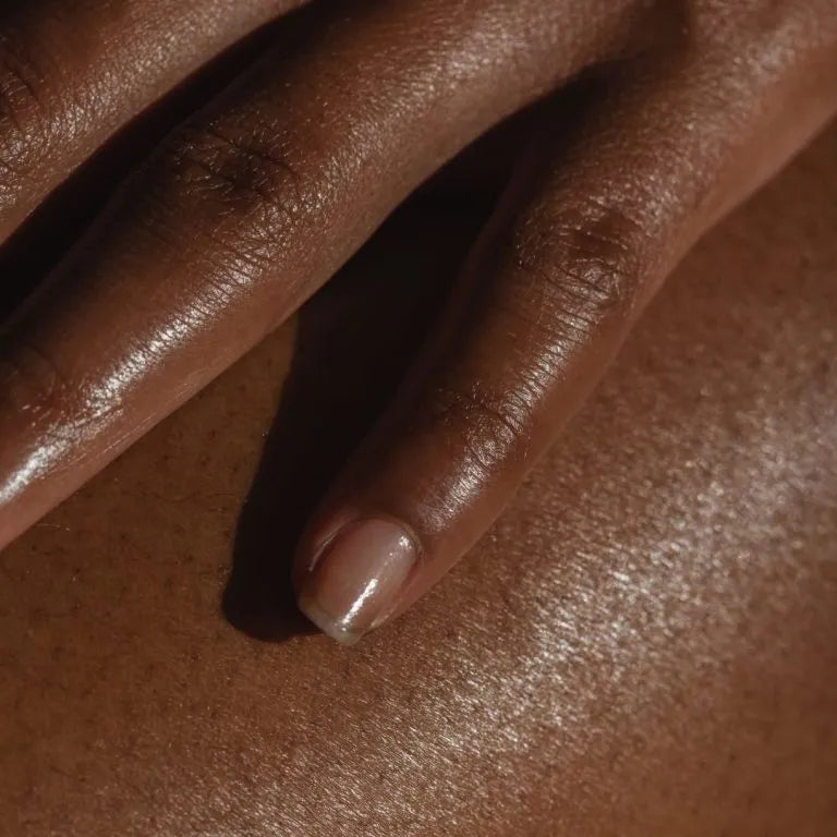 GLOWY Daily Brightening & Nourishing Oil