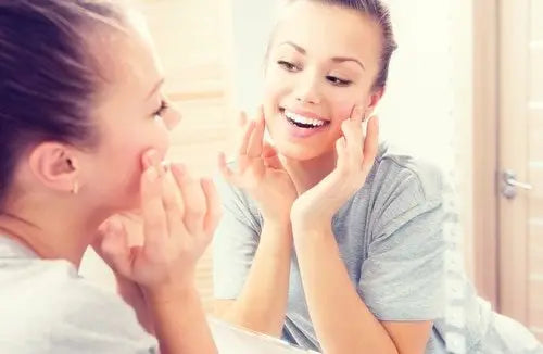 A Look At Spironolactone For Acne and PCOS and Natural Alternatives That Work